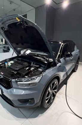 VOLVO XC40 1.5 T5 RECHARGE R-DESIGN GEARTRONIC